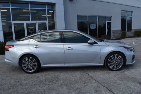 Photos of 2023 Nissan Altima 2.5 SL for sale in Randallstown, MD at Exclusive Motorcars