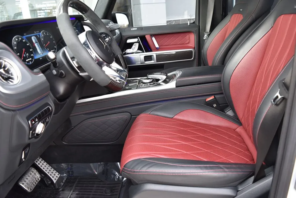 Mercedes-Benz G-Class photo 9