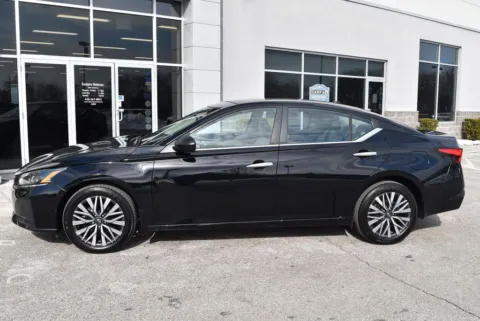 More photos of 2024 Nissan Altima 2.5 SV at Exclusive Motorcars, MD