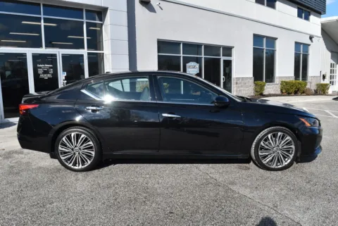 Photos of 2023 Nissan Altima 2.5 SL for sale in Randallstown, MD at Exclusive Motorcars