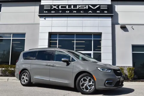 Gray 2023 Chrysler Pacifica Limited for sale in Randallstown, MD