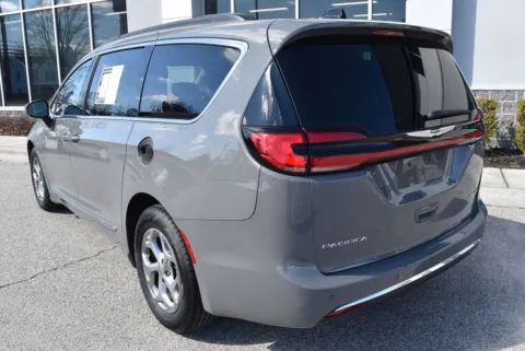 More photos of 2023 Chrysler Pacifica Limited at Exclusive Motorcars, MD
