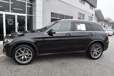 More photos of 2022 Mercedes-Benz GLC 300 at Exclusive Motorcars, MD