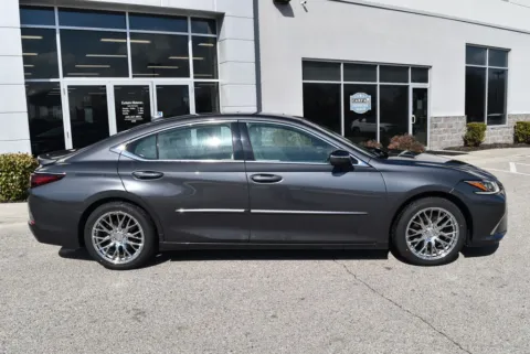 Photos of 2022 Lexus ES 350 for sale in Randallstown, MD at Exclusive Motorcars