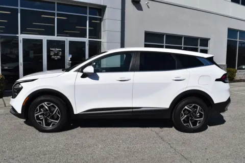 More photos of 2025 Kia Sportage LX at Exclusive Motorcars, MD