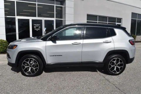 More photos of 2025 Jeep Compass Limited at Exclusive Motorcars, MD