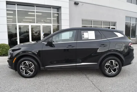 More photos of 2025 Kia Sportage LX at Exclusive Motorcars, MD