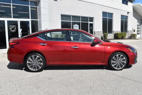 Photos of 2023 Nissan Altima 2.5 SL for sale in Randallstown, MD at Exclusive Motorcars