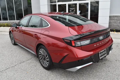 More photos of 2025 Hyundai Sonata Hybrid SEL at Exclusive Motorcars, MD
