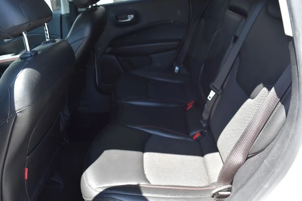 Jeep Compass photo 10