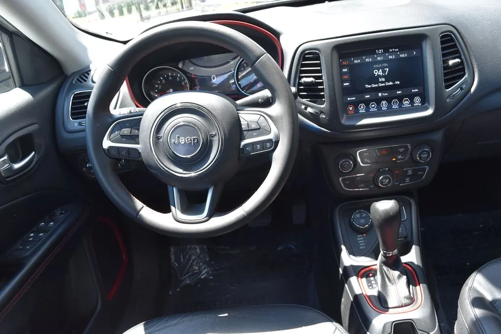 Jeep Compass photo 12