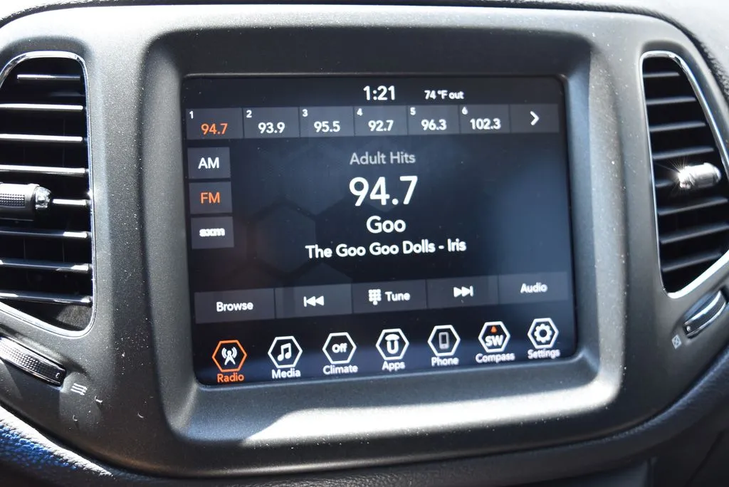 Jeep Compass photo 14