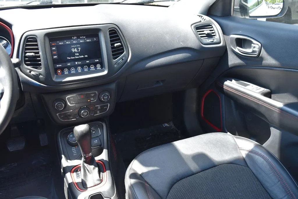 Jeep Compass photo 13