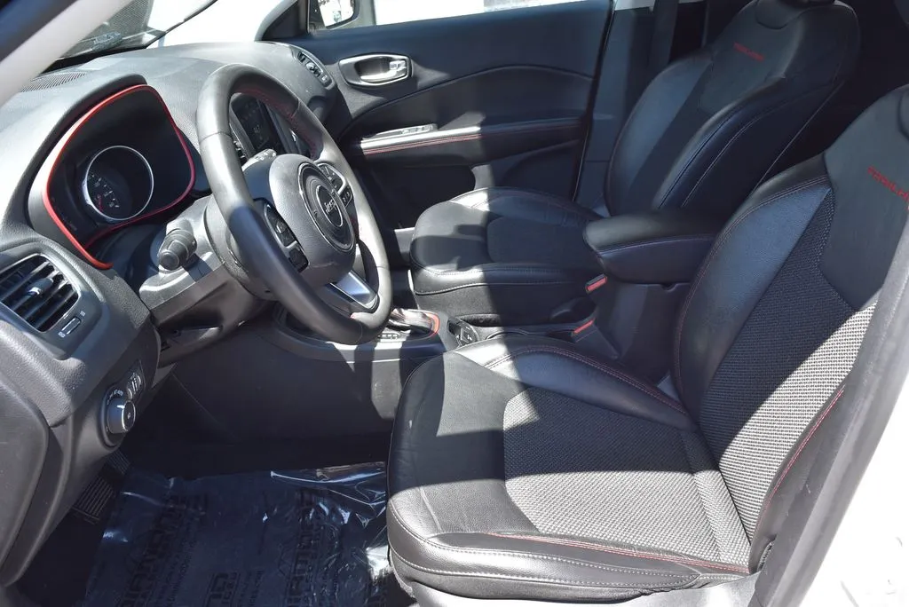 Jeep Compass photo 8