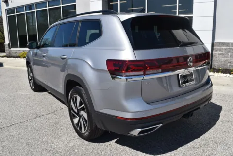 More photos of 2025 Volkswagen Atlas 2.0T SE w/Technology at Exclusive Motorcars, MD