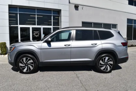 More photos of 2025 Volkswagen Atlas 2.0T SE w/Technology at Exclusive Motorcars, MD
