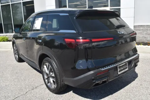 More photos of 2023 INFINITI QX60 LUXE at Exclusive Motorcars, MD