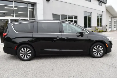 Photos of 2024 Chrysler Pacifica Hybrid Select for sale in Randallstown, MD at Exclusive Motorcars