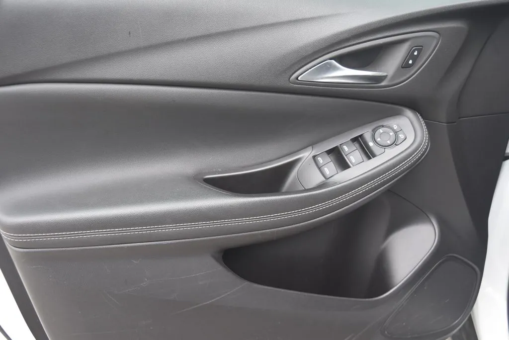 Buick Encore GX photo 9