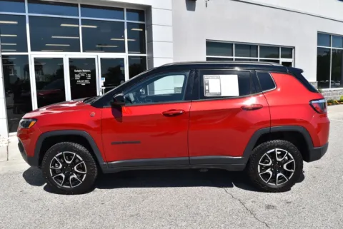 More photos of 2025 Jeep Compass Trailhawk at Exclusive Motorcars, MD