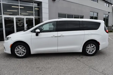 More photos of 2023 Chrysler Pacifica Touring L at Exclusive Motorcars, MD