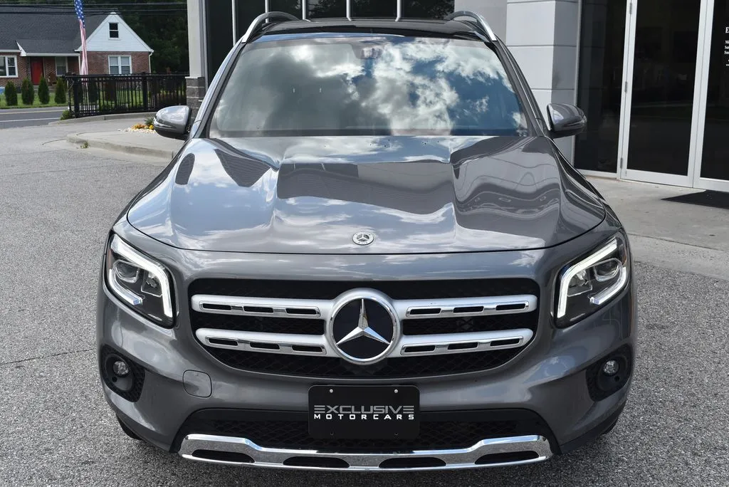Mercedes-Benz GLB photo 3