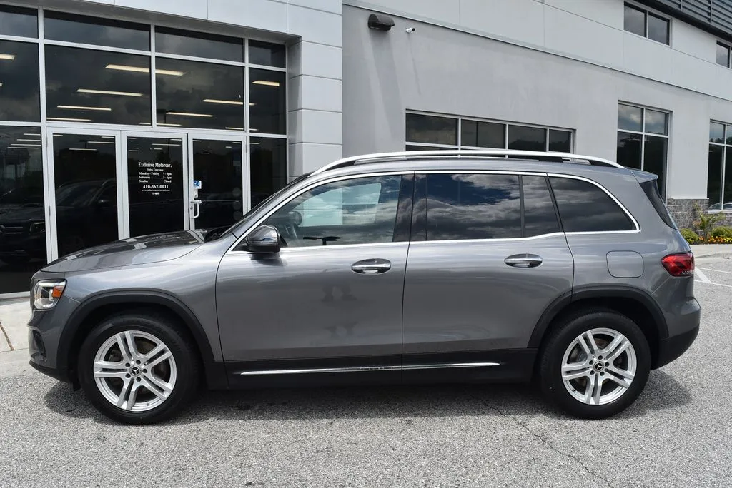 Mercedes-Benz GLB photo 4