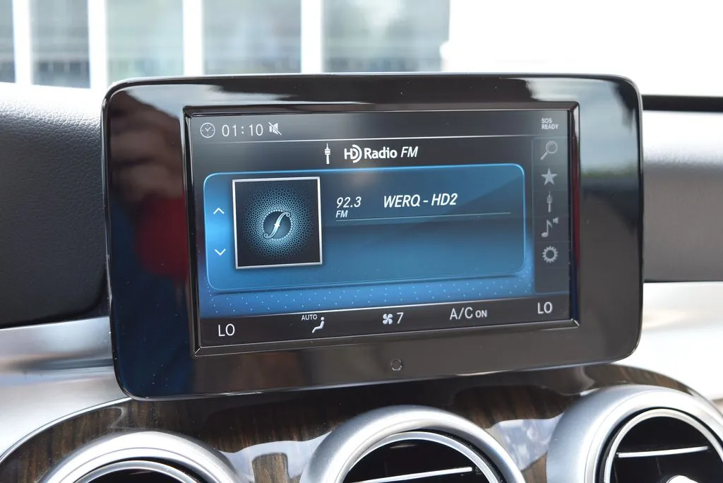 Mercedes-Benz C-Class photo 13