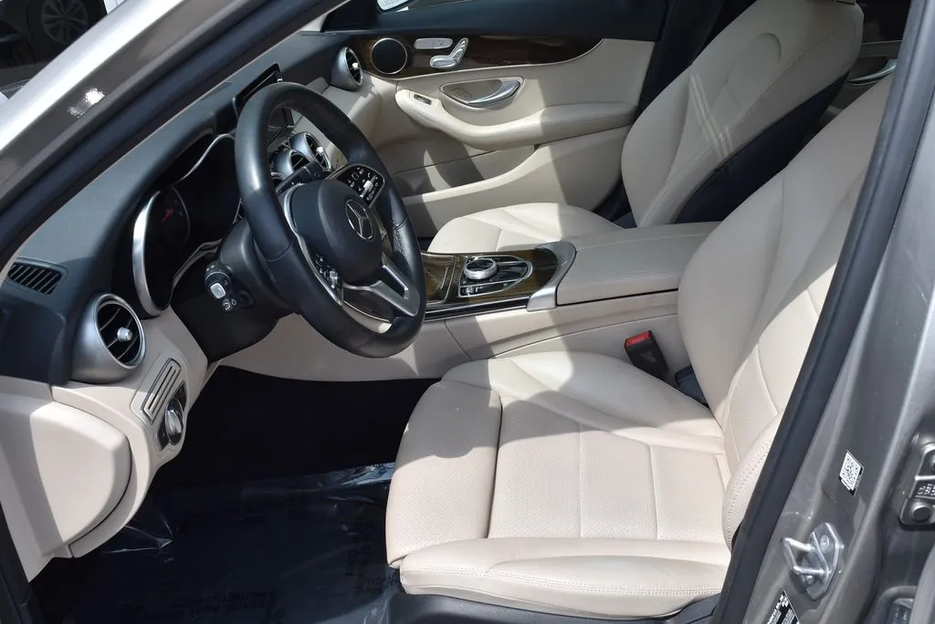 Mercedes-Benz C-Class photo 7