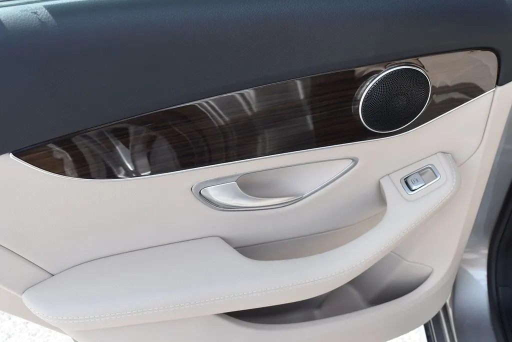 Mercedes-Benz C-Class photo 10