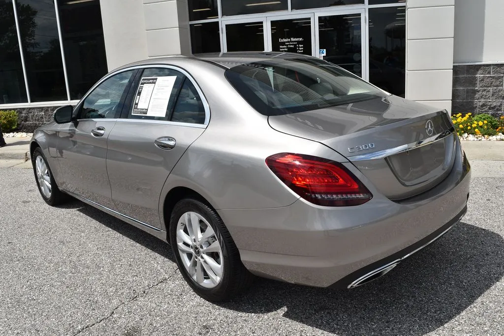 Mercedes-Benz C-Class photo 3