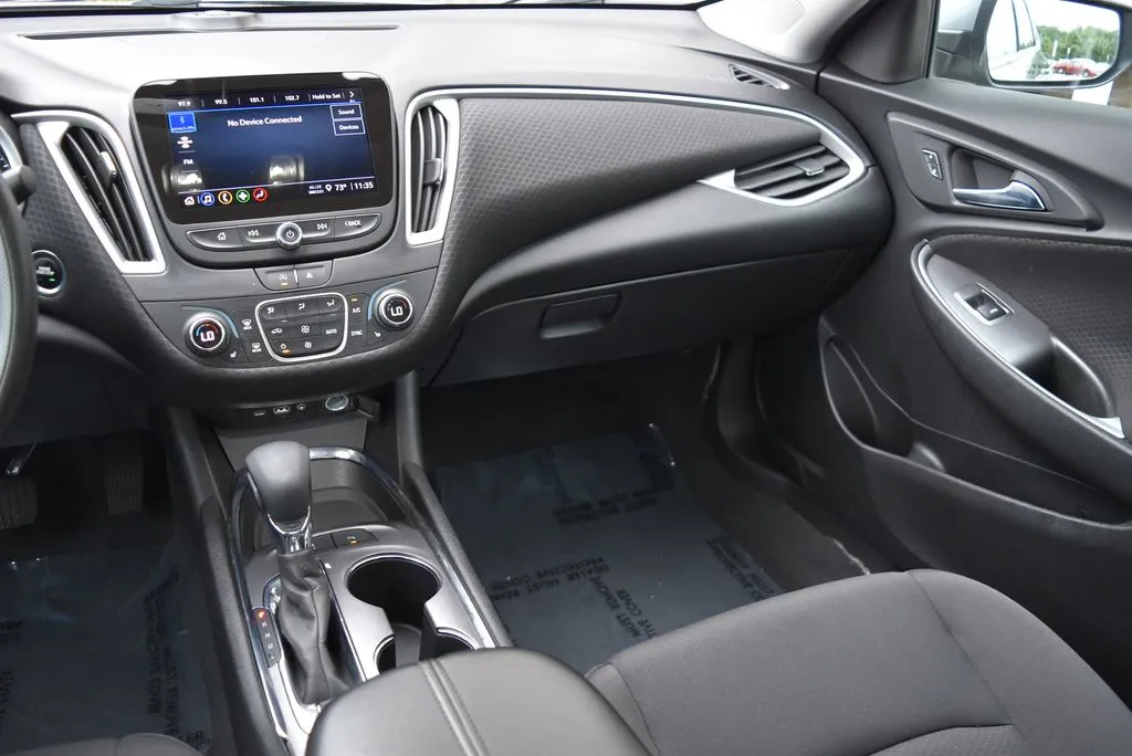 Chevrolet Malibu photo 12
