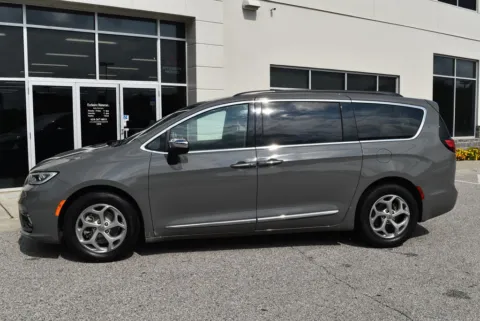 More photos of 2023 Chrysler Pacifica Limited at Exclusive Motorcars, MD
