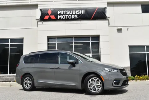 Gray 2023 Chrysler Pacifica Limited for sale in Randallstown, MD