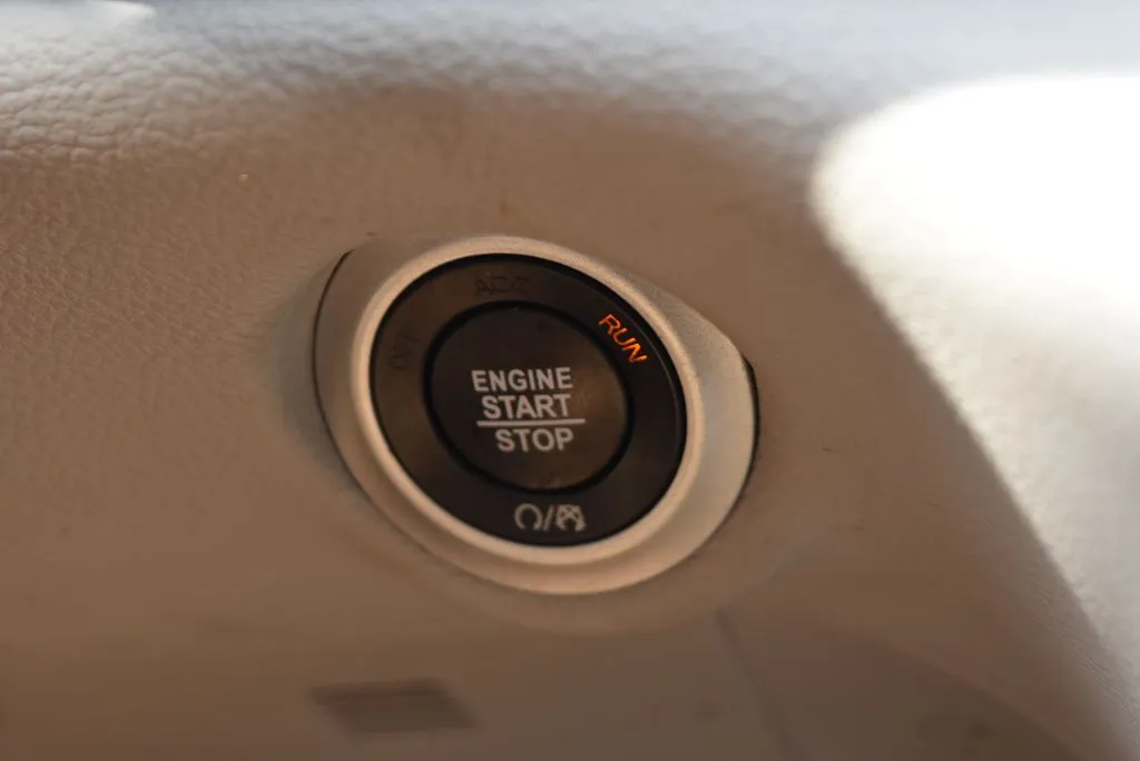 Chrysler Pacifica photo 19