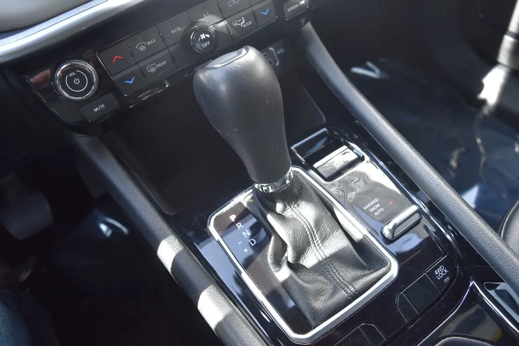 Jeep Compass photo 15