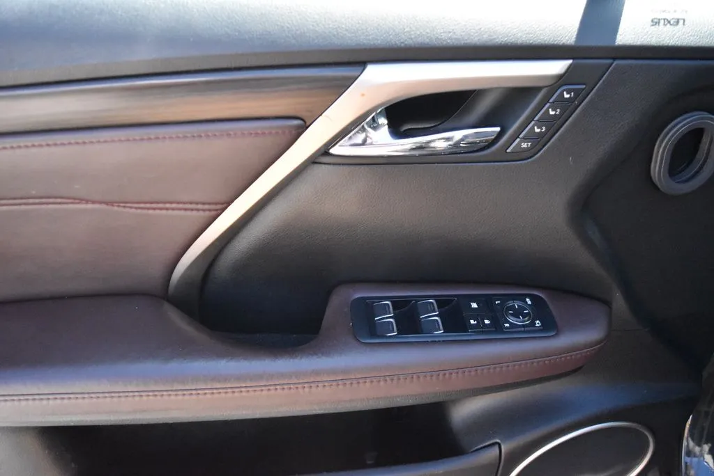 Lexus RX photo 9