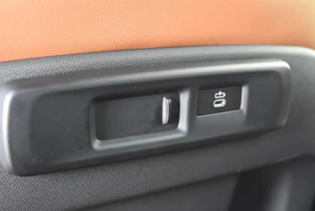 BMW X6 photo 14