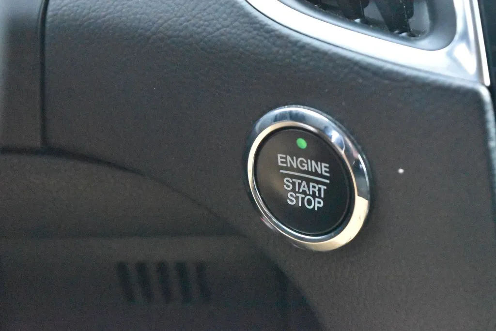 2022 Ford Edge Titanium - Photo 20