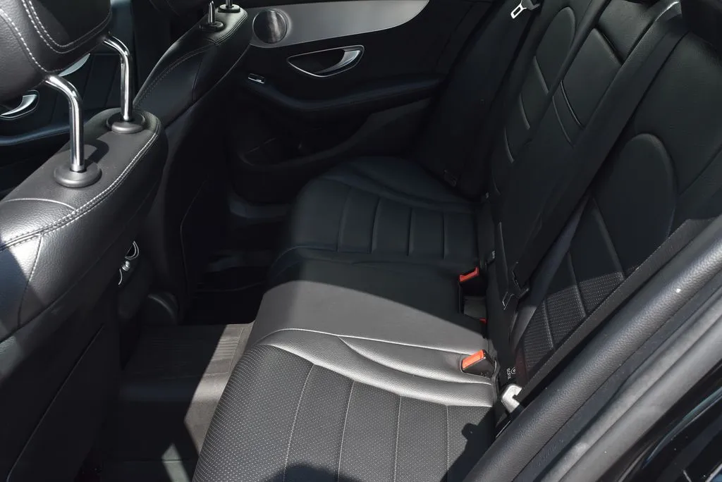 Mercedes-Benz C-Class photo 10