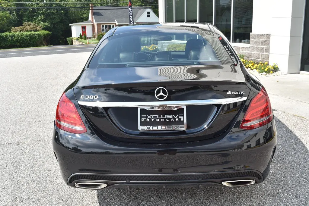 Mercedes-Benz C-Class photo 6