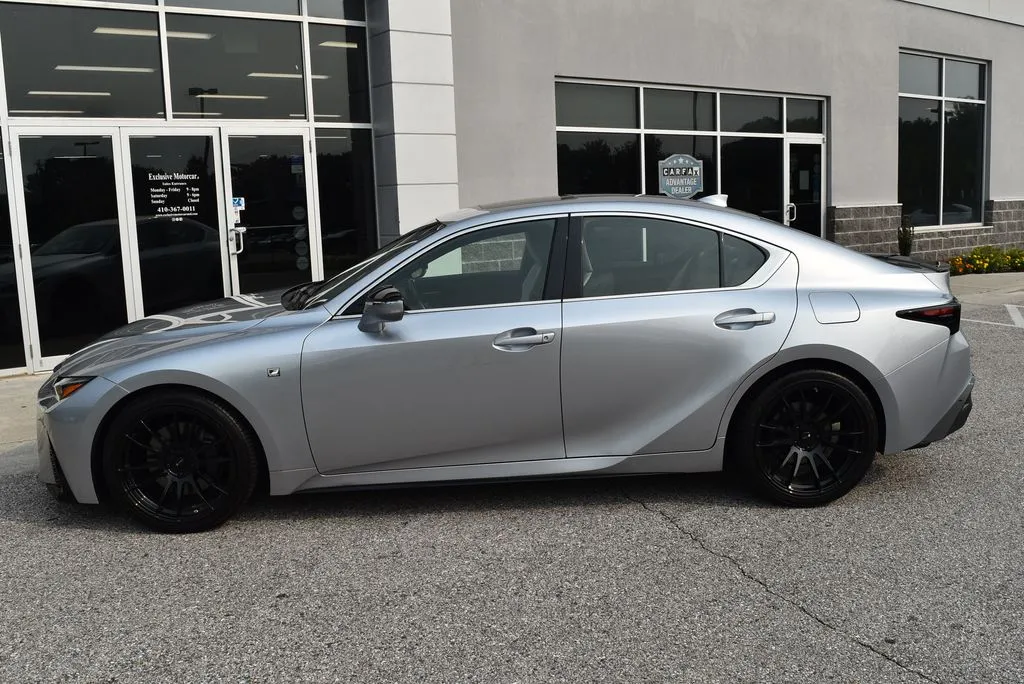 Lexus IS photo 4