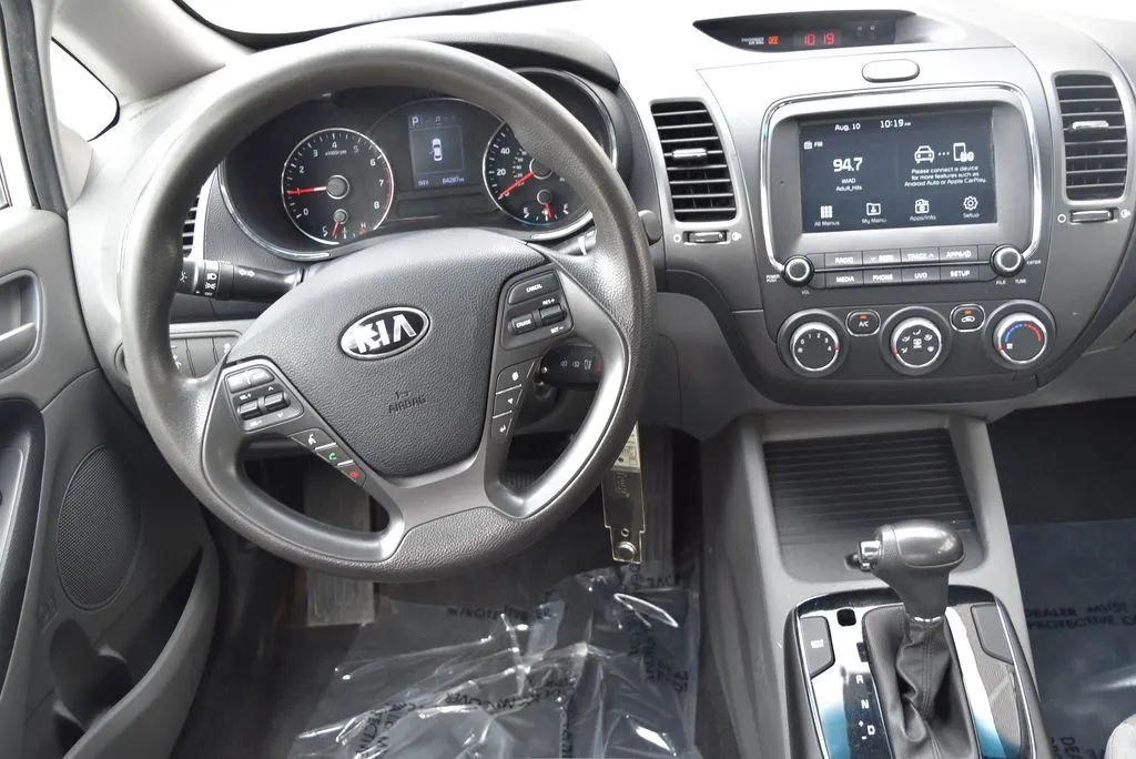 Kia Forte photo 11