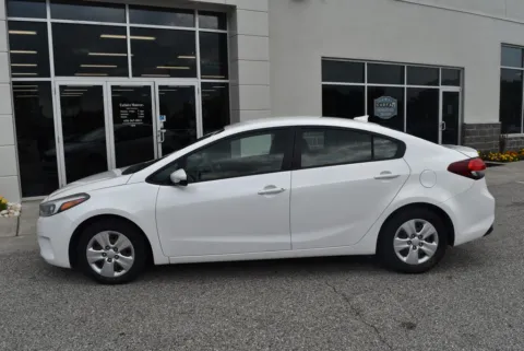 More photos of 2018 Kia Forte LX at Exclusive Motorcars, MD