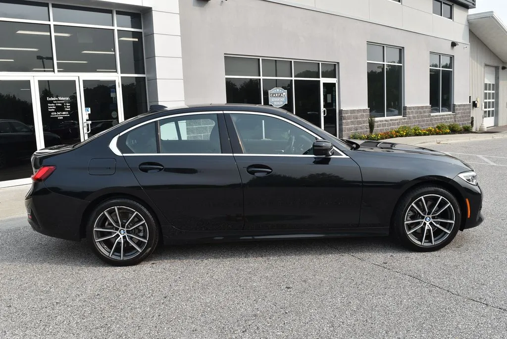 BMW 3 Series photo 2