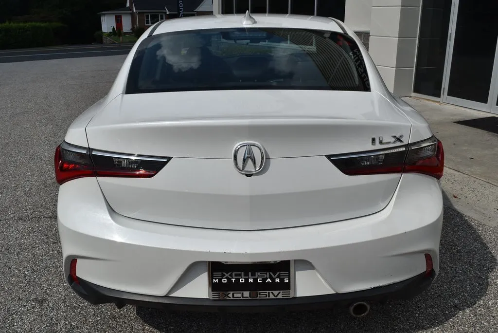 Acura ILX photo 6