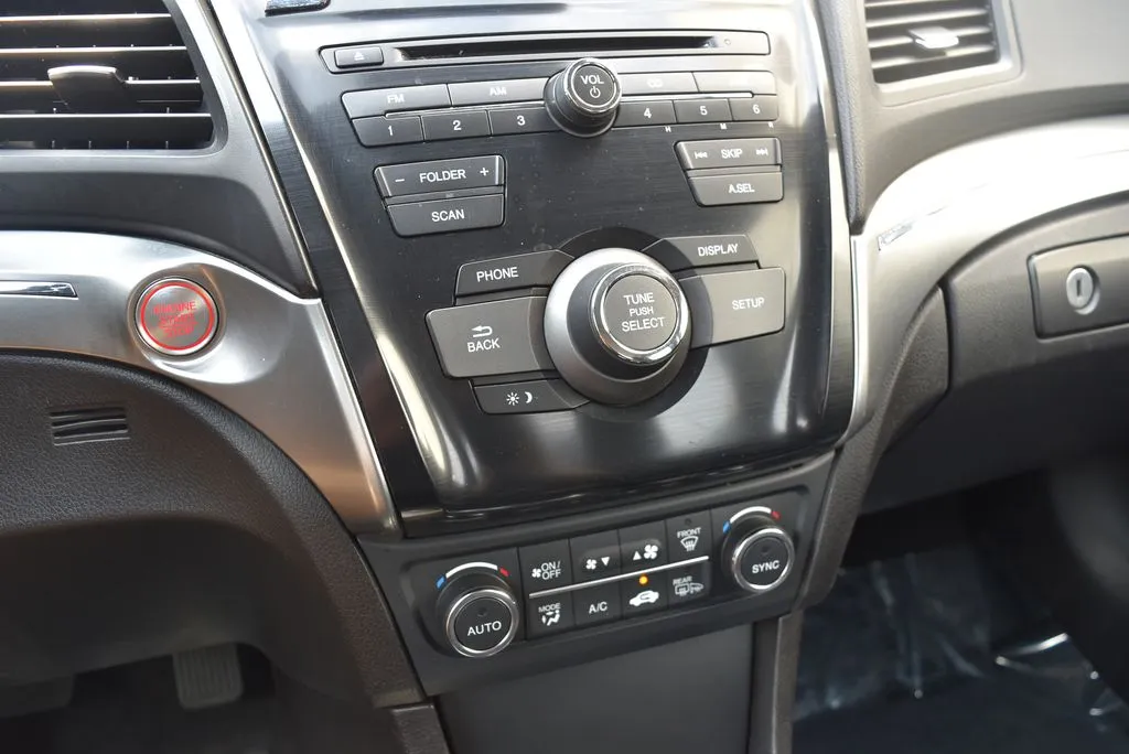 Acura ILX photo 17