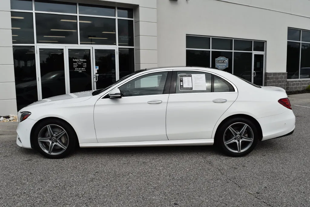 Mercedes-Benz E-Class photo 4