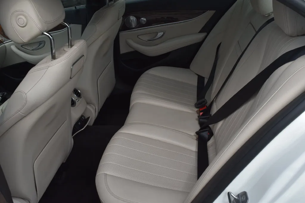 Mercedes-Benz E-Class photo 10