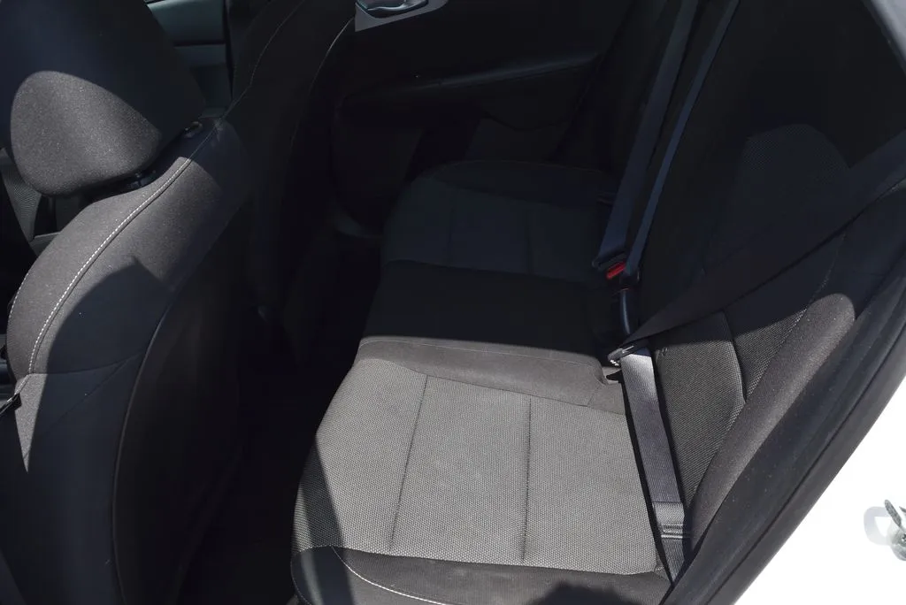 Kia Forte photo 9